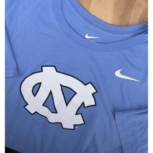 Nike Tee UNC Tar Heels Crew Neck Short Sleeve Shirt Unisex Large Blue